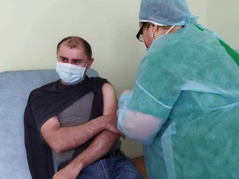 ცაგერის რეგიონულ ჯანდაცვის ცენტრში დაიწყო ვაქცინაცია ,,სინოფარმის"ვაქცინით